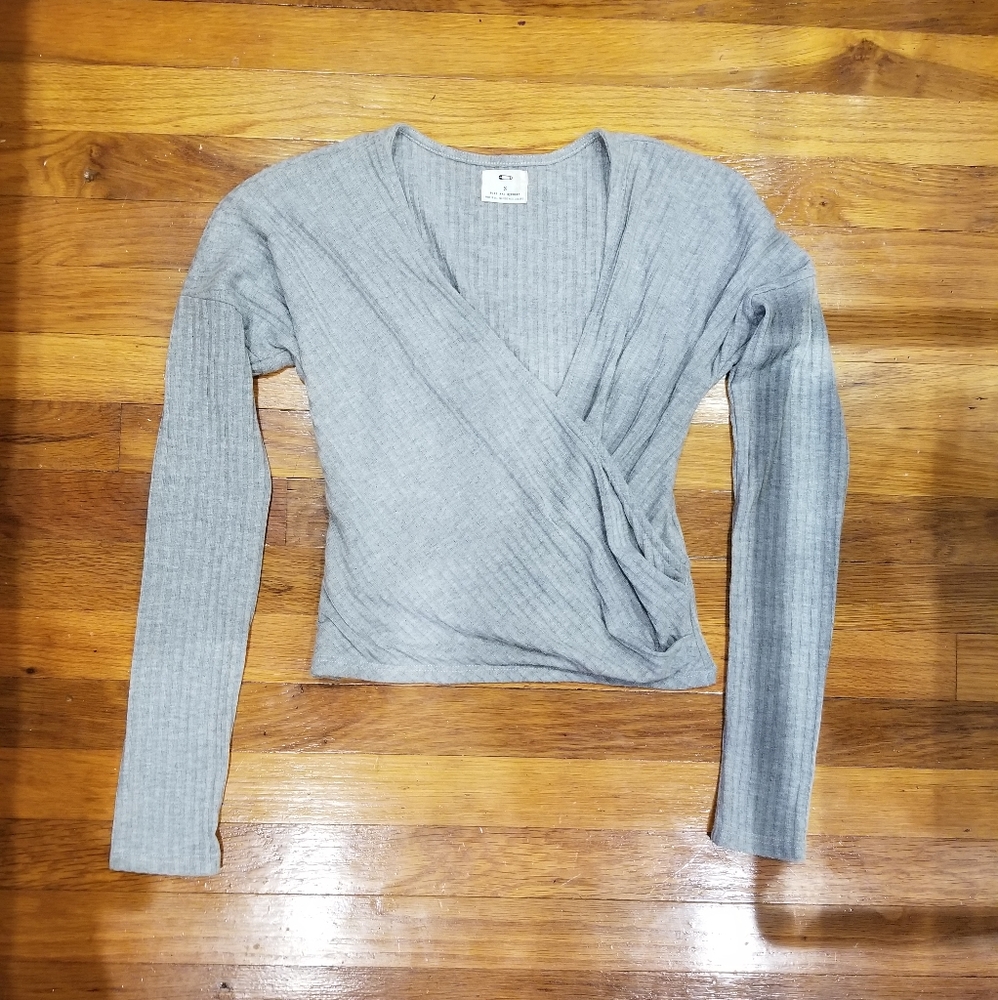 🧷 Urban Outfitters Soft Ribbed Wrap Top